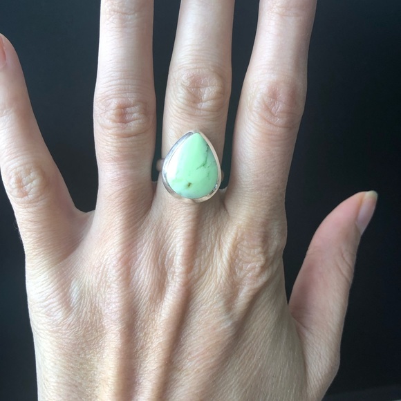 Sterling silver Lemon Crysoprase ring- size 6 - Picture 1 of 8